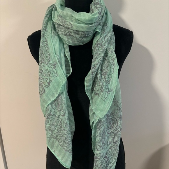 Unbranded Seafom Green Print Scarf - Picture 7 of 8